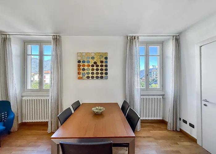 La Piazza Apartment Menaggio