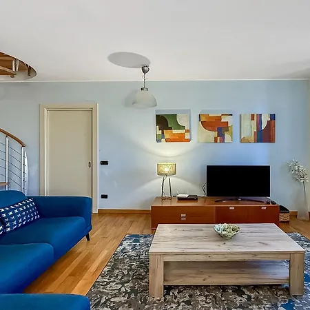 Apartment La Piazza